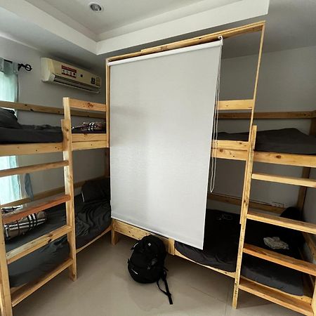 The European House Pattaya Bed & Breakfast Екстериор снимка