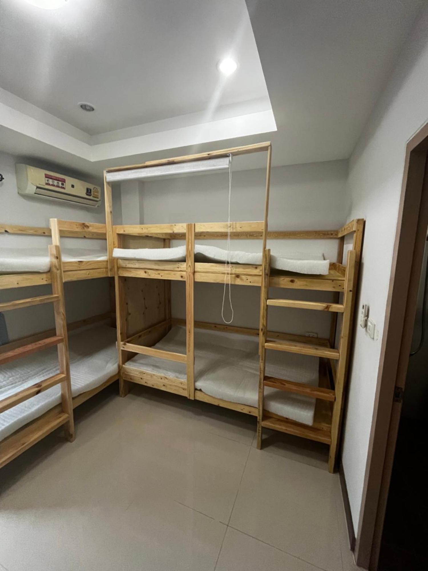 The European House Pattaya Bed & Breakfast Екстериор снимка