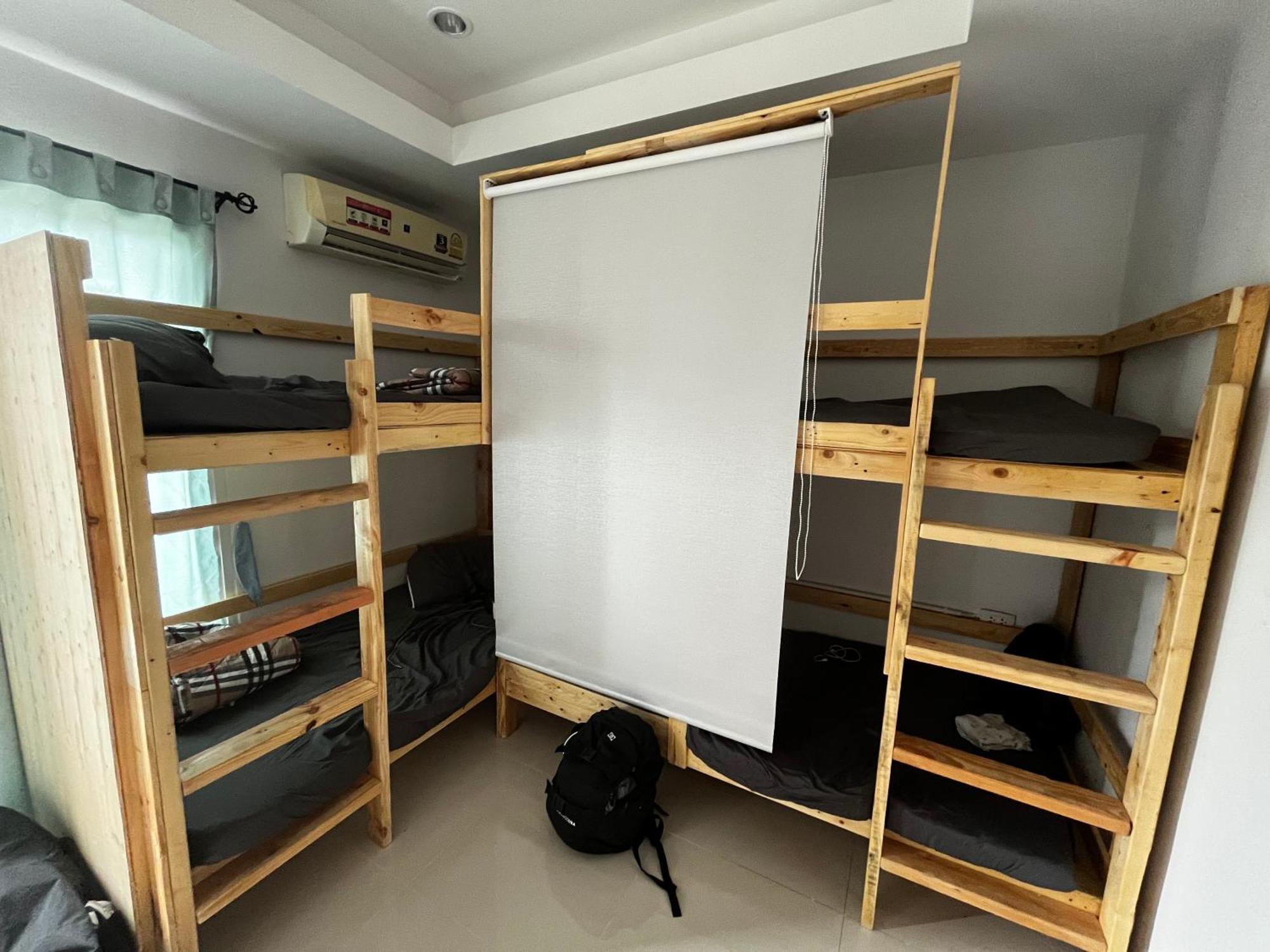 The European House Pattaya Bed & Breakfast Екстериор снимка