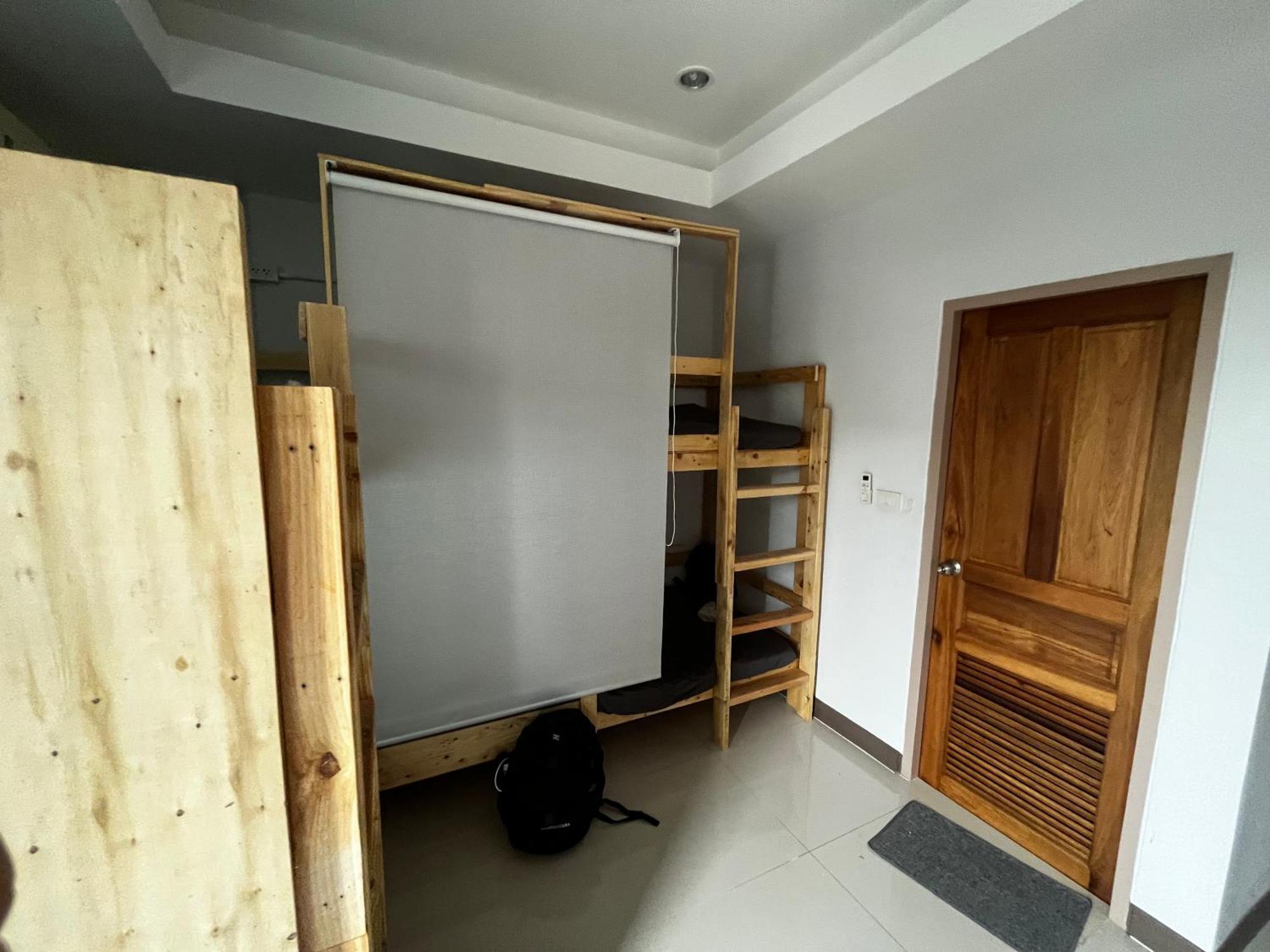 The European House Pattaya Bed & Breakfast Екстериор снимка